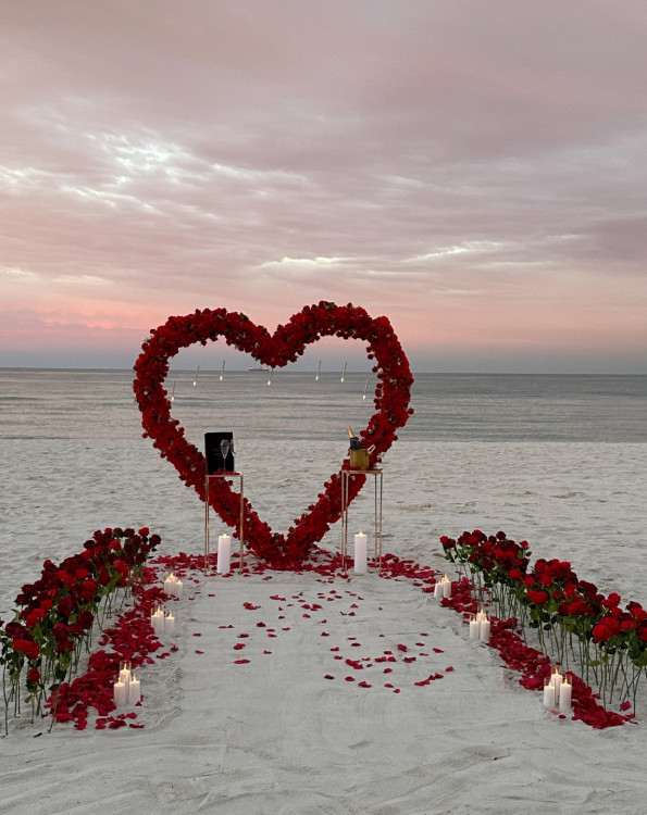 Heart Shaped Rose Stand Heart Shaped Rose Stand